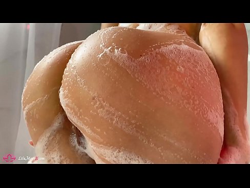 ❤️ Brunette Masturbates Pussy b'vibratur għal orga intens fid-doċċa ❤️❌ Video anali lilna mt.pornolemon.ru