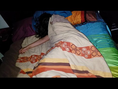 ❤️ Stepson jgħajjar lill-mara żagħżugħa tiegħu waqt li torqod. ❤️❌ Video anali lilna mt.pornolemon.ru